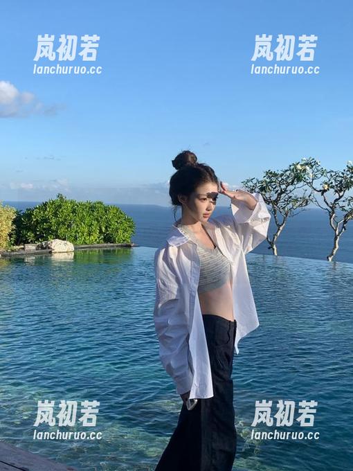 南国足艺-静儿 南国足艺 - 最新静儿黑丝美脚诱惑合集:为了这双脚,我的摄影生涯似乎被“绑”住了。