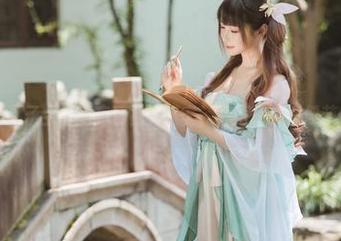 在线探索叉子宝宝的高清视觉盛宴，杨玉环瞬间俘获你的心！