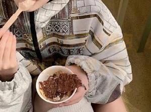 唐韵写真 – 灵灵婚纱写真图包，尽享极致细腻的资源体验