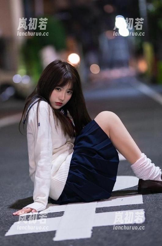 喵糖映画 喵糖映画最新写真集:兔耳女主的一百种笑容,反转人生的自嘲与欢乐!