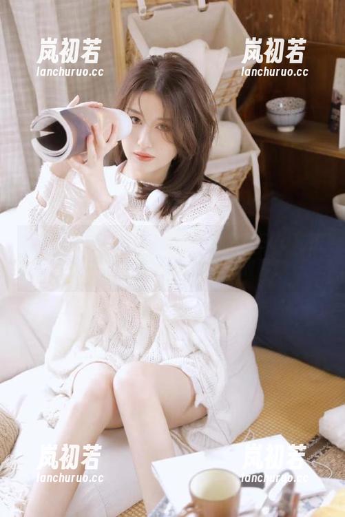 嗲囡囡-伊蓓Eva 嗲囡囡 - 图包大放送!探索伊蓓Eva秘密更新,感受她摄影背后的故事!