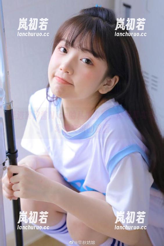 奈汐酱Nice 走进奈汐酱Nice的私拍教室,探寻真实与幻想交织的资源