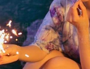 微密圈 – 感受姐姐Lalion的豹纹黑丝魅力，有趣的美图和图包等你探索