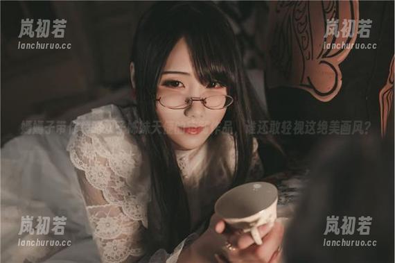 嫣嫣子 嫣嫣子带你领略双子姊妹天使的定制作品,谁还敢轻视这绝美画风?