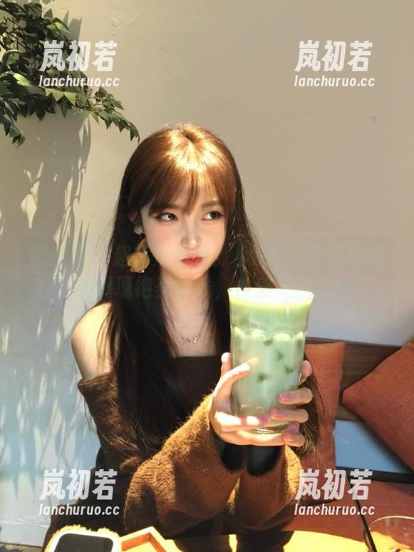 小u优优子 微密圈 - 超高清图片!小u优优子红色内衣展现绝美曲线,性感又温柔!