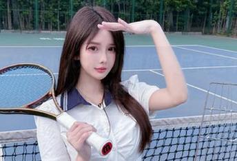 白色蕾丝与小小奶瓶儿同框，尽在这个精致的套图合集