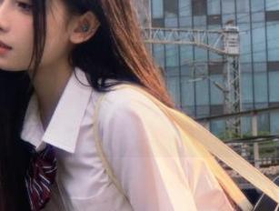 尤果网 – Angela楚楚的天台艺术写真集分享，让美丽从照片中绽放