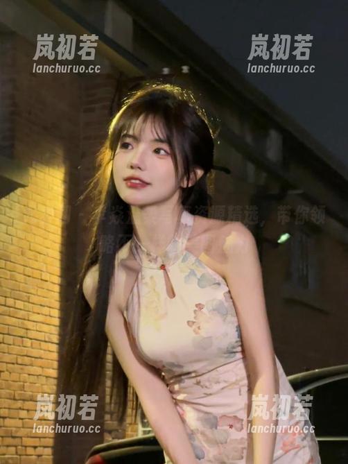 尤果网 - 李焱温柔写真资源精选，带你领略不一样的美图魅力