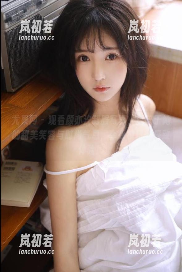 尤果网-颜亦汐 尤果网 - 观看颜亦汐制服写真,沉醉于她的甜美笑容与时尚气息,享受视觉的极致体验!