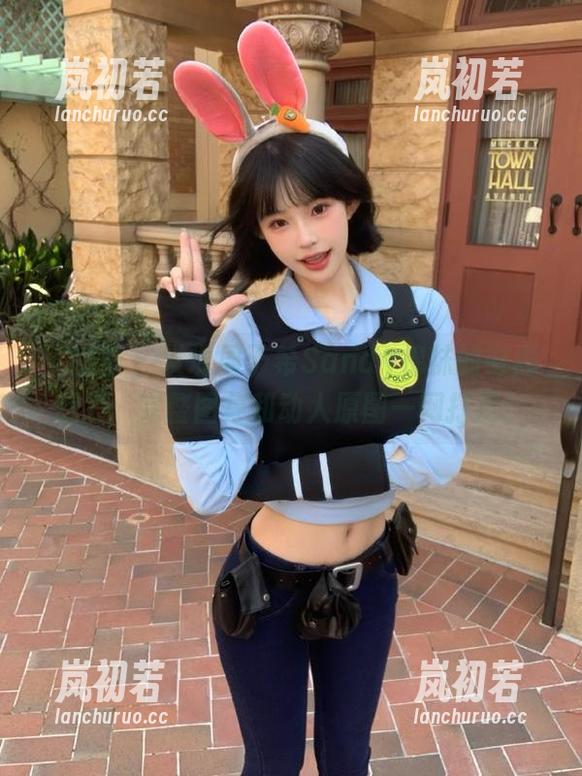 尤蜜荟-周于希Sandy 尤蜜荟 - 发现周于希Sandy棉袜的时尚魅力:完整图集和动人原图一网打尽!