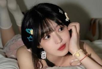 异思趣向 – 诗琪蕾丝图包大揭秘，写真中的女性力量与美丽
