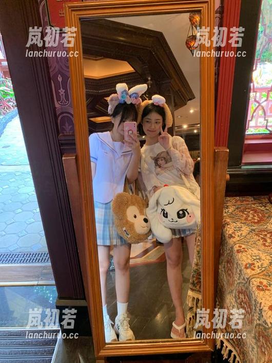 徐莉芝Booty 微密圈 - 精致私房写真合集:徐莉芝Booty与男友的浪漫瞬间,尽显幸福气息