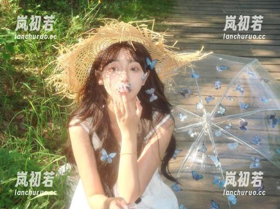 徐莉芝 微密圈 - 徐莉芝圣诞写真集:精彩原图与心动图册轻松下载