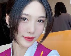 精彩不容错过！抖娘利世最新户外写真原图，感受生命的每一瞬