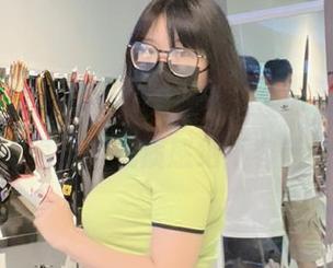 充满梦幻色彩的“无颜小天使wy”自拍写真，壁纸质感绝不容错过