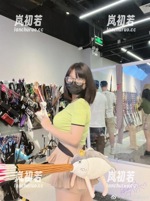 无颜小天使wy 充满梦幻色彩的“无颜小天使wy”自拍写真,壁纸质感绝不容错过