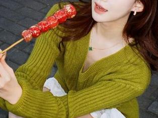 星颜社 – 最新图库上线：Vily豆豆的双人写真，探索亲密关系与艺术的完美结合
