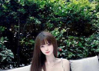 星颜社 – 私拍图包独具风采：清妙裸足让你感受生活的美妙
