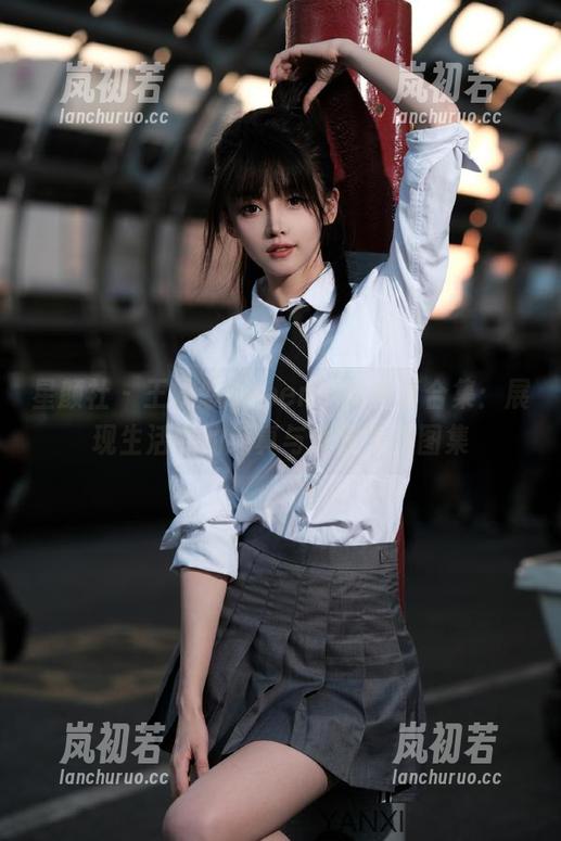星颜社-王婉悠Queen 星颜社 - 王婉悠Queen少女写真合集:展现生活中的纯真与优雅气质图集