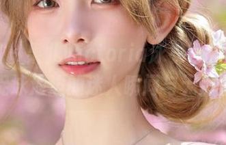 微密圈 – 果儿Victoria泳衣写真原图，捕捉泳池边的迷人瞬间与无尽魅力