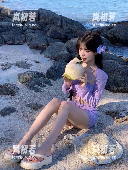 果团网-Miss琪 果团网 - 探秘Miss琪的裤里丝写真,原图合集完美呈现!