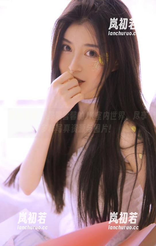 梦丝女神-雪馨 梦丝女神 - 探索雪馨的JK室内世界,尽享多样写真资源与图片!