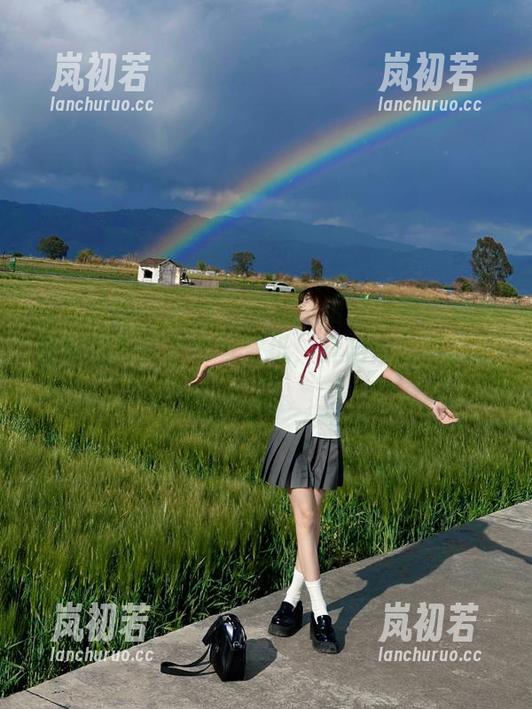 森萝财团-小樱 森萝财团 - 追随小樱的高跟鞋之旅:魅力四射的写真合集与壁纸,开启你的时尚之门