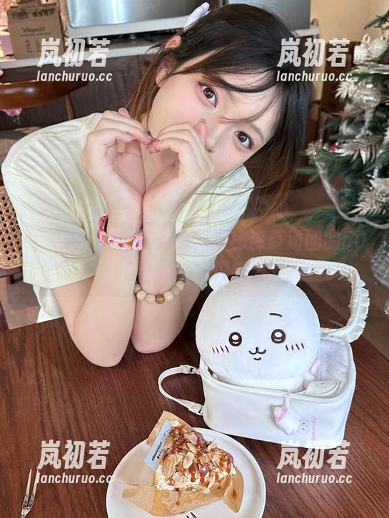 森萝财团 引人入胜的写真资源,探秘森萝财团的50D白丝按摩仪魅力