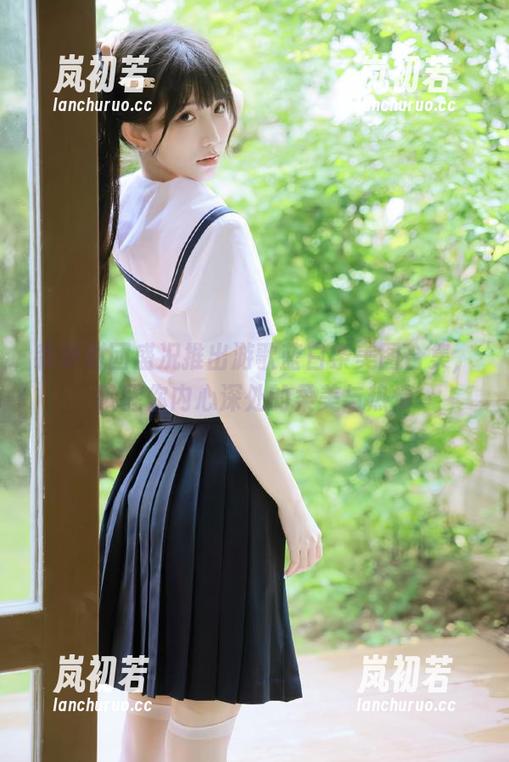 森萝财团 森萝财团盛况推出游歌蓝白条美图合集,唤醒你内心深处的柔美与热情