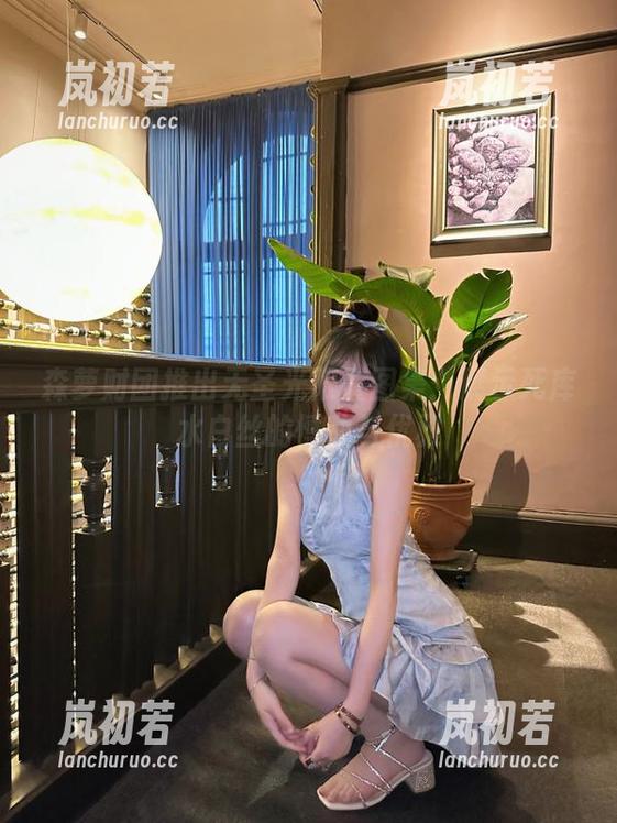 森萝财团 森萝财团推出无圣光限量图集:展示死库水白丝的悸动与优雅