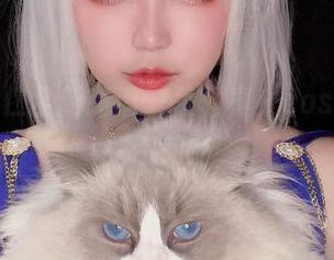 椒妮佐仁全新高清美足写真，cos梦幻角色大赏