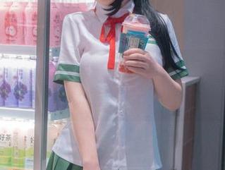 在线专属樱梨梨的刻晴秘书写真资源，感受她的独特魅力