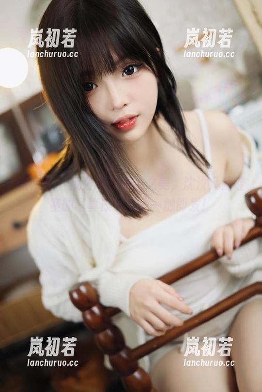 微密圈 - 疯狂追逐黑白之美，沈汝凡超哇塞的写真原图下载一触即发！