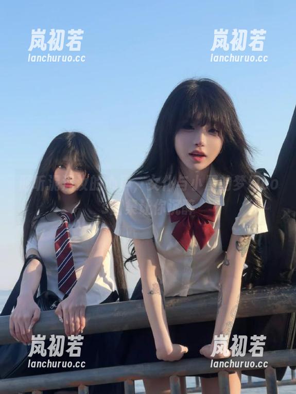 泥泥汝 倾听泥泥汝的心声,女仆与小屋的梦幻cos图集让你沉醉