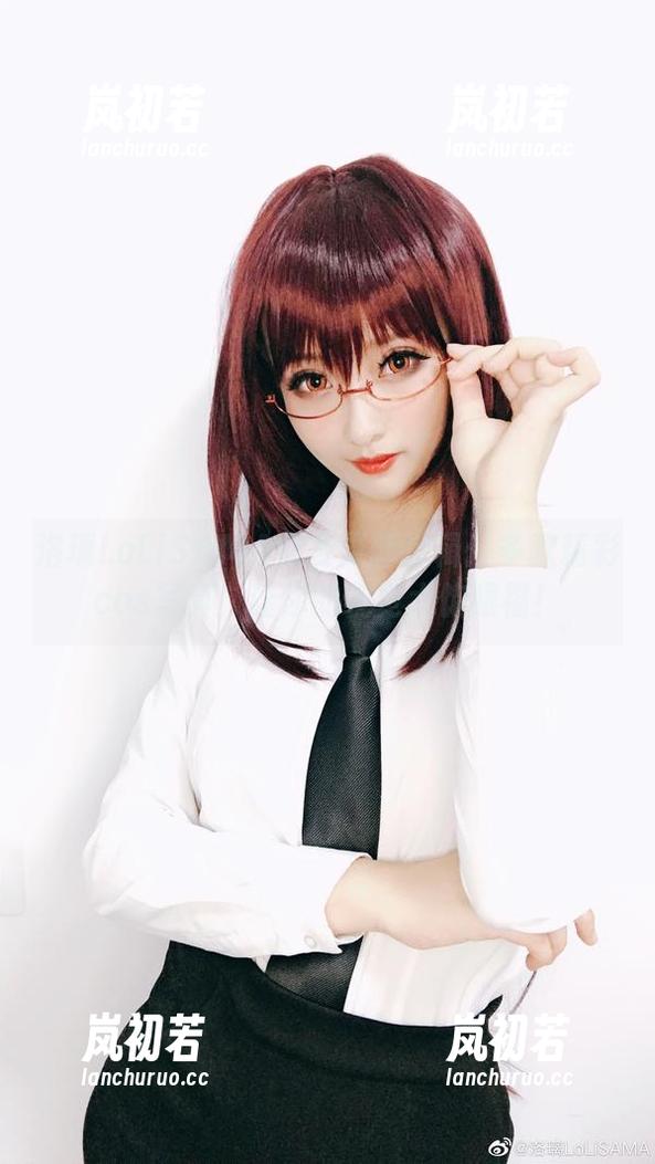 洛璃LoLiSAMA 洛璃LoLiSAMA女友更新特辑:多款精彩cos写真,让你的视觉大饱眼福!