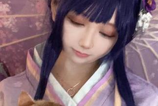 浅野菌子展现内衣魅力，精选美图与图包让你眼前一亮