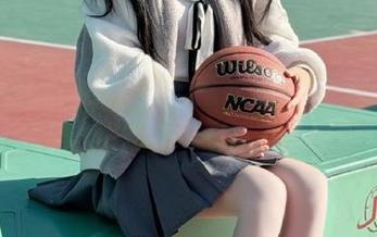 爱蜜社 – 全网独家！淼淼萌萌哒美脚精选写真合集，火热下载中，错过可惜！