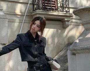爱蜜社 – 深入雪儿Cier的女孩世界，这本写真图册带你感受她的灵动