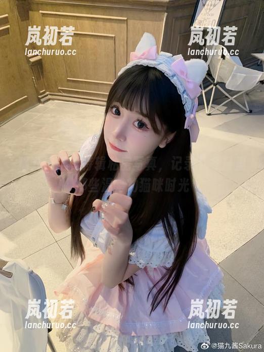 猫九酱 猫九酱圣诞特辑私房写真,记录下冬日里那些温馨的猫咪时光