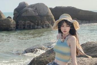 秀人网 – 全套Erikaki美足图包曝光，足下风情尽在你的掌控之中！