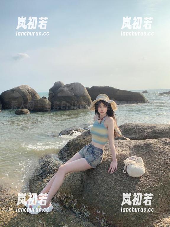秀人网 - 全套Erikaki美足图包曝光，足下风情尽在你的掌控之中！
