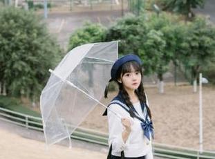 秀人网 – 超甜Kikibaby短裙写真资源，捕捉女孩们的梦想与夏季的欢愉！