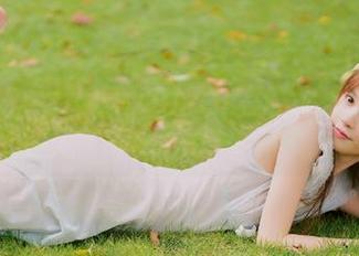 秀人网 – 精选在线“凌希儿夏日”写真合集，带你领略夏日的多姿多彩！