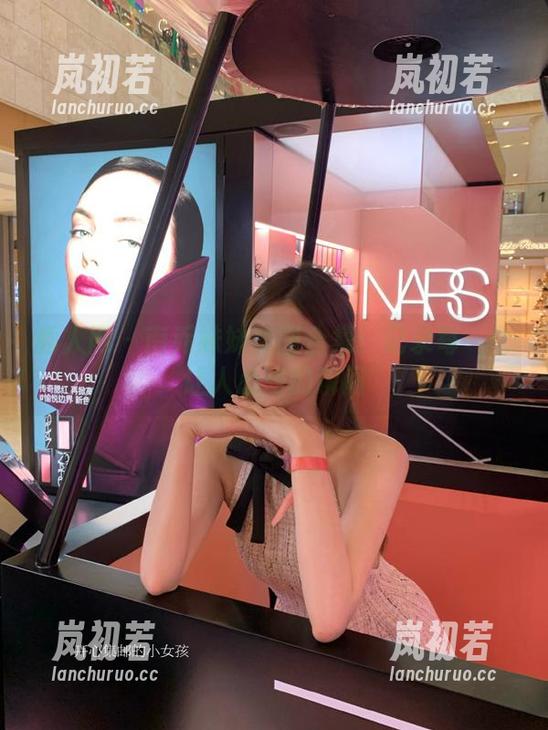 秀人网 - 南乔妹妹美图合集：记录每一个让人心动的瞬间