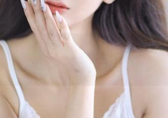 秀人网 – 绝对要看！夏诗诗Sally纯白写真包，你的免费图片下载就在这里！