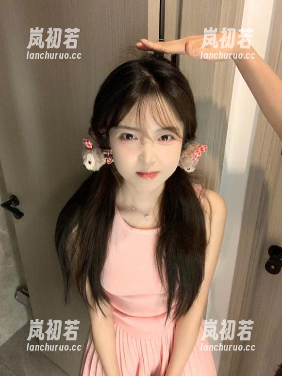 秀人网-小逗逗 秀人网 - 定制写真揭秘:小逗逗花嫁系列,背后的故事让你感动不已!