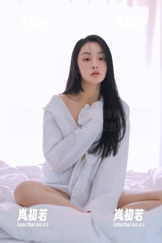 秀人网-小逗逗 秀人网 - 独特视角,小逗逗女神定制图集唤醒心中最美的幻想