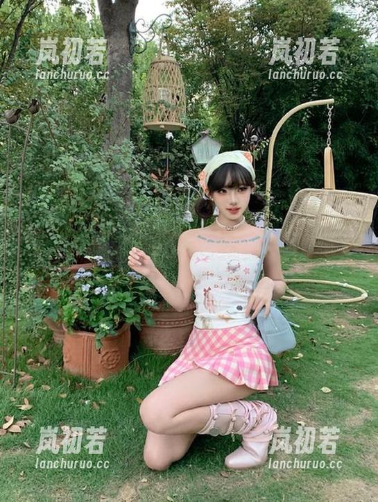 秀人网-月酱儿 秀人网 - 值得一看的福利图集,月酱儿化身修女带你探索不同的性感魅力!