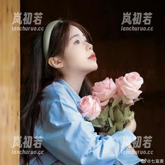 秀人网-柒喜小baby 秀人网 - 美图上线!“柒喜小baby”护士作品免费下载,尽情享受唯美瞬间