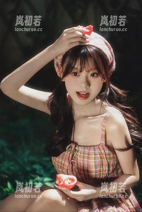 秀人网 - 清水美嘉护士写真：高清捕捉她的温柔与坚韧瞬间
